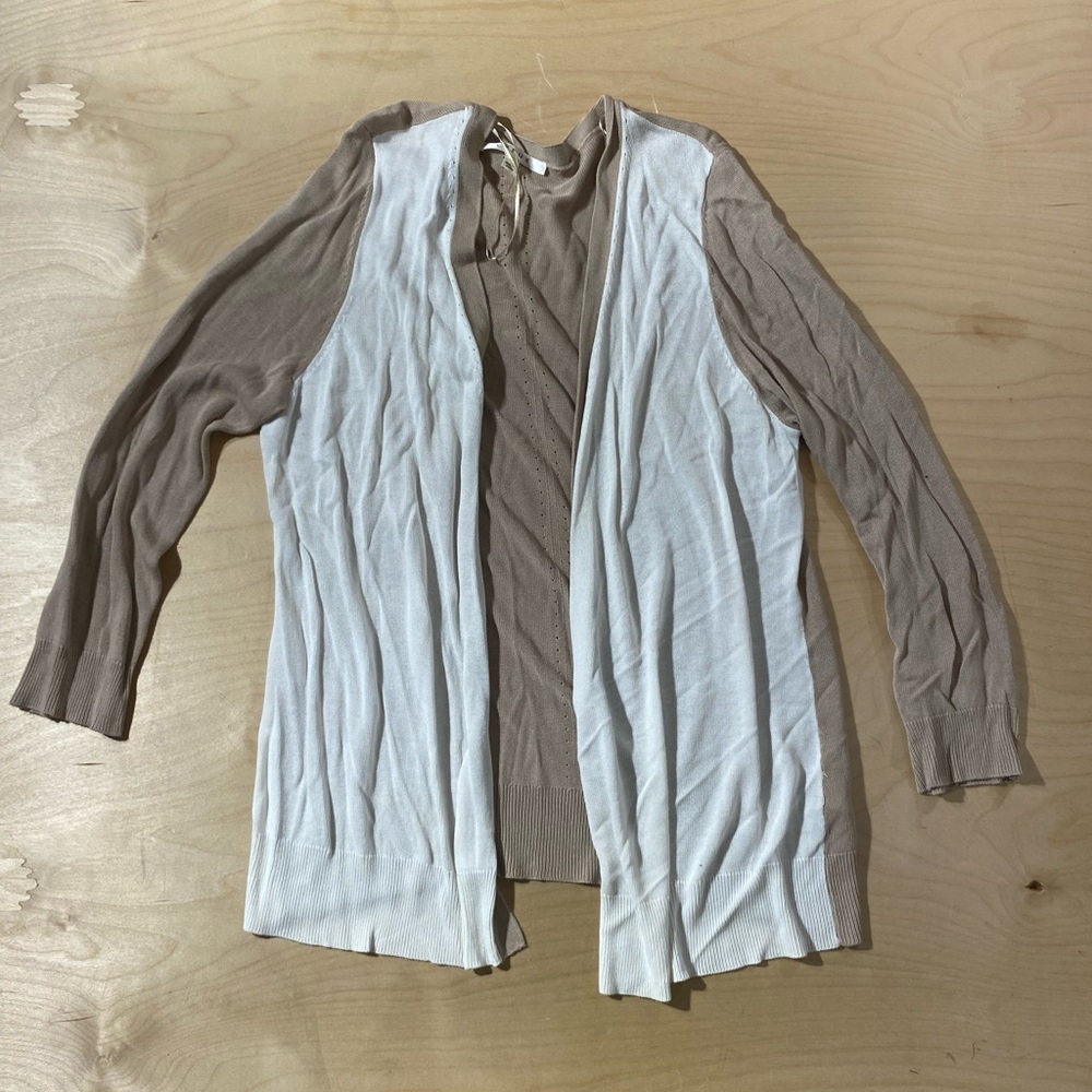 Cyrus Beige and White Knit Cardigan Large (QG)